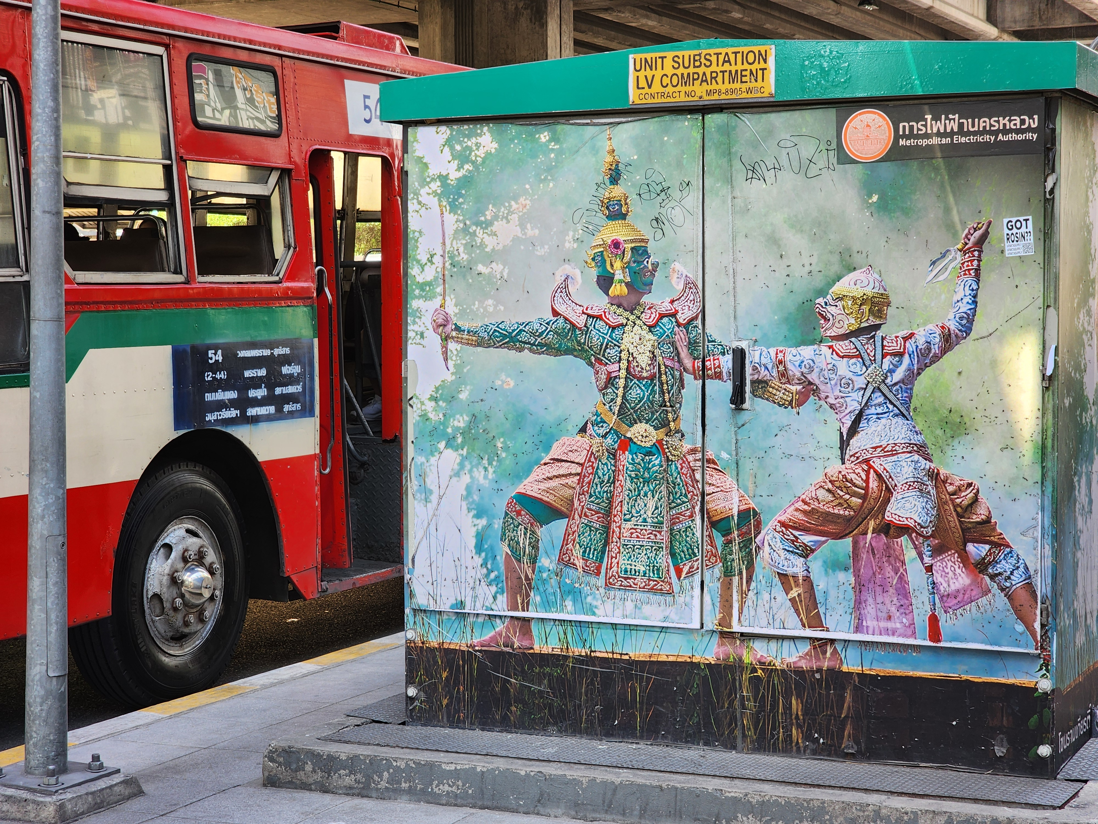 Every city has two stories. Bangkok taught me to look. The Samnak taught me to see the other one. 2